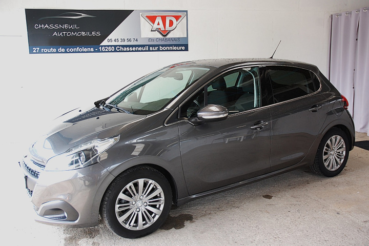 PEUGEOT 208 BUSINESS